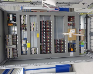 Control cabinet rearing front 5 rows-3 level-viper external